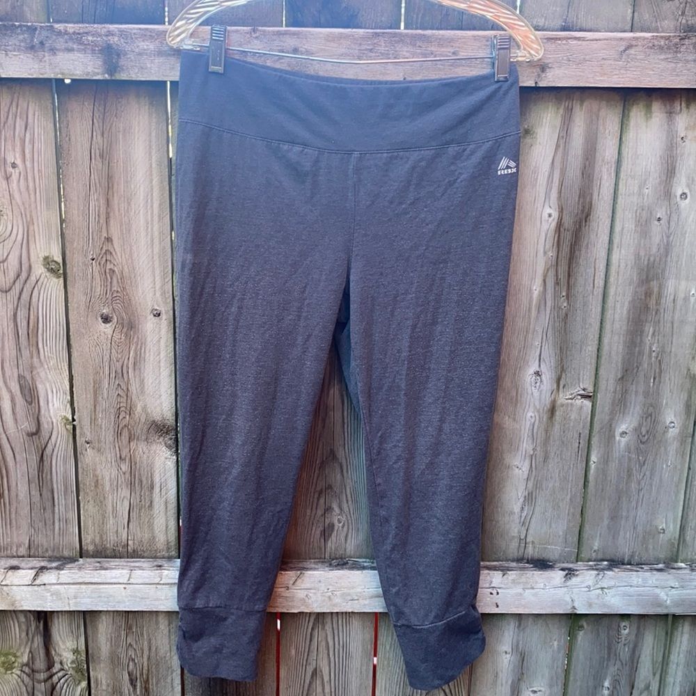 RBX gray capris sz. L